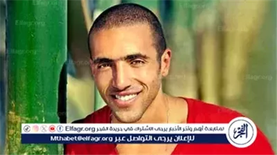 انهيار ابنة عامر منيب في جنازته.. من هو الفنان الراحل عمرو ستين؟