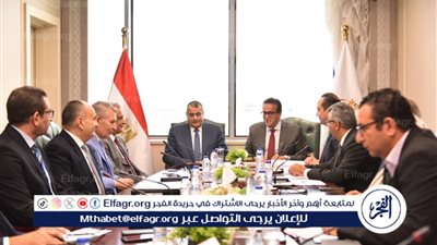 وزيرا الصحة والإنتاج الحربي يناقشان المشروعات المشتركة لتطوير الخدمات الطبية