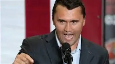 من هو تشارلي كيرك الذي أعلن ترامب وفاتة بعد إطلاق النار عليه؟