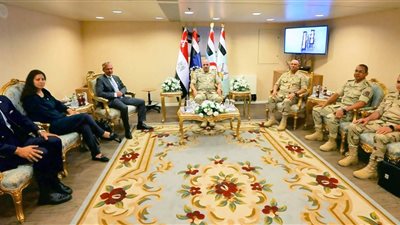 رئيس أركان حرب القوات المسلحة يشهد تنفيذ المرحلة الختامية للتدريب المصرى الأمريكى / المشترك النجم الساطع - 2025 