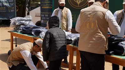 «بيت الزكاة والصدقات» ينتهي من توزيع أدوات وزي مدرسي على الطلاب الأيتام في القاهرة الكبرى
