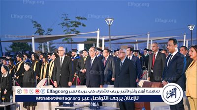 بالصور.. عدلي منصور ووزير الاتصالات يكرمان خريجي الدفعة الأولي لجامعة مصر للمعلوماتية بالعاصمة الإدارية الجديدة