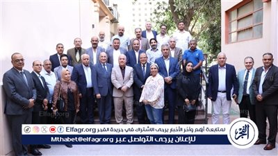 في لقاء موسّع مع ممثلي اللجان النقابية بالمؤسسات القومية.. 