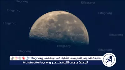 رصد التربيع الأخير لقمر ربيع الأول 1447 في سماء عرعر في مشهد بديع