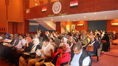 السكة الحديد تنظم ندوة توعوية بالسويس بالتعاون مع الاستعلامات