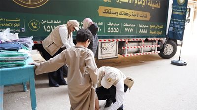 «بيت الزكاة والصدقات» يختتم توزيع المستلزمات الدراسية على آلاف الطلاب الأيتام في سوهاج وأسيوط والمنيا