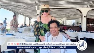 إلهام شاهين تتصدر تريند جوجل بصورة مؤثرة مع الكينج محمد منير ورسالة صداقة عمرها عقود