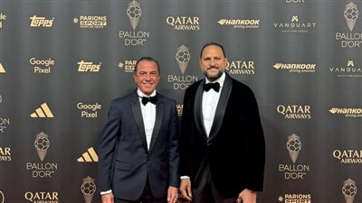 عماد زيادة ونجله يحضران حفل توزيع جوائز الكرة الذهبية 