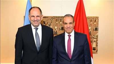 وزير الخارجية يلتقى مع نظيره اليوناني على هامش أعمال الجمعية العامة للأمم المتحدة