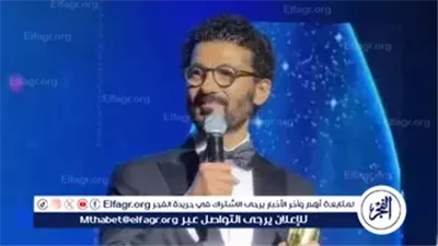 خالد النبوي يتألق في مهرجان عنابة ويهدي تكريمه لفلسطين