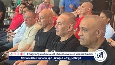 الجهاز الفني لمنتخب مصر يحضر قمة الأهلي والزمالك بقيادة التوأم حسن