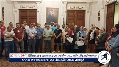 صحفيو الوفد يعلنون الدخول في اعتصام مفتوح لحين تطبيق الحد الأدنى للأجور.. والحزب يُغلق جميع الأبواب