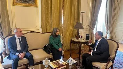 وزير الخارجية يشيد بدعم  مندوبة كوبا الدائمة لدى اليونسكو لخالد العناني