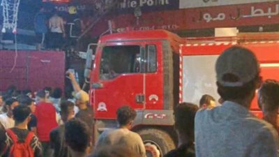 انتداب المعمل الجنائي لكشف أسباب حريق معرض أدوات منزلية بشبرا الخيمة