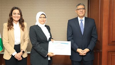 محافظ الجيزة يكرم أوائل الدورات التدريبية عن العام 2024 / 2025 