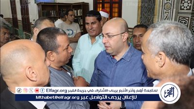 محافظ بني سويف يستمع لمطالب المواطنين عقب عودته من مؤتمر جنيف (صور)