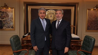 وزير السياحة والآثار يستقبل سفير إيطاليا بالقاهرة