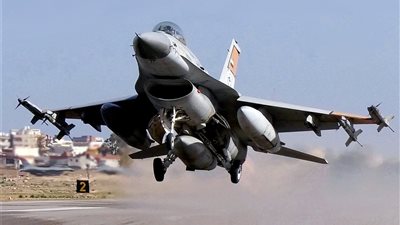 قائد القوات الجوية: نعمل على رفع كفاءة وقدرات قواتنا القتالية