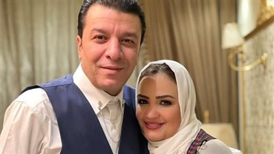 مصطفى كامل يفتح قلبه على إنستجرام ويحتفل بعيد ميلاد زوجته