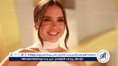 رنا رئيس تخطف الأضواء بإطلالة ملوكية ساحرة في مهرجان الجونة السينمائي 2025
