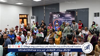 محافظ الإسماعيلية يستقبل رؤساء الوفود الأجنبية والعربية والمصرية المُشاركة بمهرجان الفنون الشعبية 