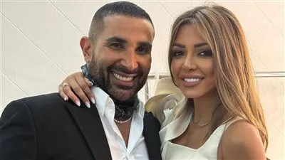 زوجة أحمد سعد تلغي متابعته على إنستجرام.. هل حدث انفصال بينهم؟