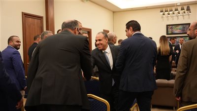 وزير الخارجية يلتقي أعضاء الجالية المصرية في الجزائر