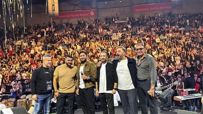 إشادات ألمانية واسعة بعد حفل تاريخي للنجم تامر حسني في ألمانيا.. أول مطرب عربي يملأ ستاد 