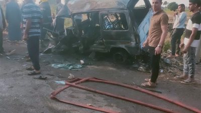 مصرع شخصين إثر تصادم ربع نقل وملاكي أدى إلى انقلابها داخل مصرف زراعي بطريق سندبيس في القليوبية