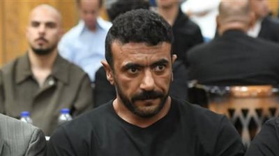 أحمد العوضي ومحمد سعد ومنذر رياحنه أبرز الحاضرين في عزاء والد محمد رمضان 