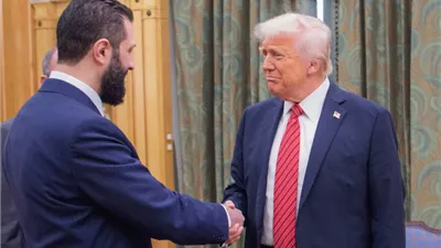 عاجل - أحمد الشرع أول رئيس سورى يدخل المكتب البيضاوي للقاء ترامب