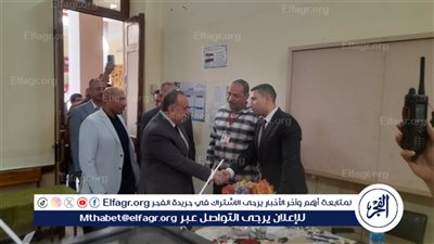 محافظ أسيوط يتفقد لجنة أحمد فايز لمتابعة سير انتخابات مجلس النواب لليوم الثانى 