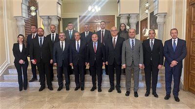 وزير الخارجية يشارك في جلسة نقاشية بمركز الأبحاث التركي SETA