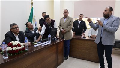 محافظ الجيزة يشهد التجربة العملية للمنظومة الإلكترونية لمراقبة مسارات نقل المخلفات