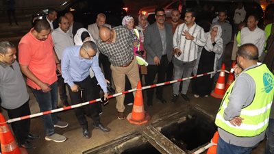 محافظ القليوبية يشهد تجربة محاكاة لتصريف الأمطار