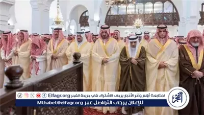 نائب أمير الرياض يؤدي صلاة الميت على عبد الله الشثري