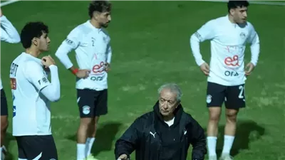 شاهد مجانًا.. بث مباشر مباراة مصر والجزائر الودية