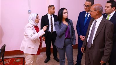 وزيرة التضامن الاجتماعي توجه بدراسة حالة الأطفال بمؤسسة الأيتام بالحادقة 