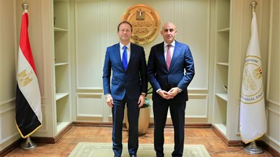 وزير التعليم يستقبل السفير الإسبانى بالقاهرة لبحث سبل تعزيز التعاون فى مجال التعليم الفني