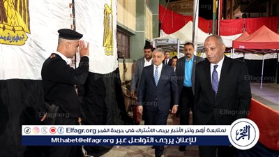 محافظ الإسماعيلية يتفقد المقار الانتخابية بمدرستيِّ الشهيد جواد حسني الابتدائية وفاطمة الزهراء لمتابعة سير العملية 