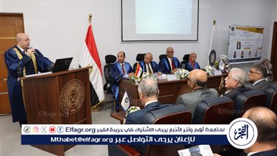 محافظ بني سويف ينتزع الدكتوراه برسالة تكشف كواليس التحول الرقمي.. وتؤكد: المحافظة أصبحت نموذجًا يُدرَّس في الحوكمة