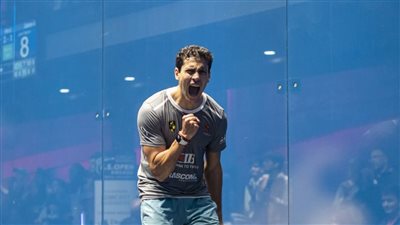 بطل وادى دجلة يوسف ابراهيم يتأهل إلى نصف نهائي بطولة HKFC للإسكواش المفتوحة 2025