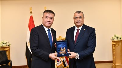 وزير الدولة للإنتاج الحربي يلتقي نائب وزير DAPA لشئون برنامج القدرات الكوري الجنوبي