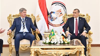 وزير الدولة للإنتاج الحربي يستقبل وزير الإنتاج الدفاعي البرازيلي
