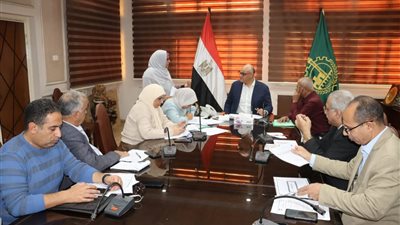 محافظ القليوبية يعقد لقاء المواطنين الأسبوعي ببنها