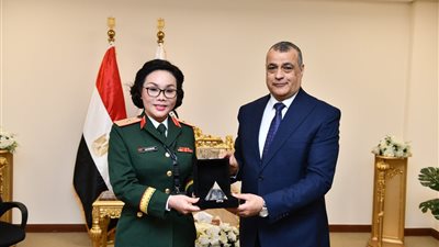 وزير الدولة للإنتاج الحربي يستقبل ممثلي وزارة الدفاع الفيتنامية لبحث أوجه التعاون المشترك