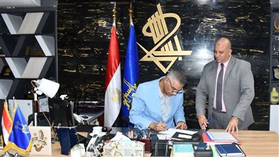 “محافظ أسوان يوجّه بتوصيل مياه الشرب لـ 84 منزلًا بقرية وادى العرب خلال أسرع وقت”