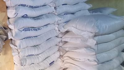 حملات تموينية بالقليوبية تضبط مخزنًا غير مرخّص وتكشف مخالفات غذائية واسعة