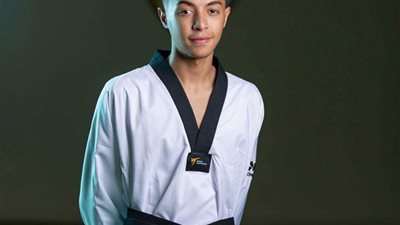 “معتز بالله عاصم” لاعب أندية وادي دجلة ومنتخب مصر للتايكوندو يتوج بالميدالية الذهبية في بطولة العالم تحت 21 عامًا