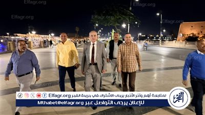 صور.. محافظ الأقصر يتفقد كورنيش النيل للوقوف على الاستعدادات النهائية لاحتفالات العيد القومي للمحافظة